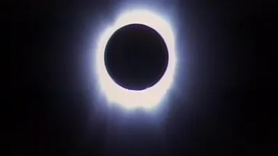thumbnail - S6:E17 The Eclipse