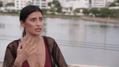 thumbnail - S3:E7 Party Crasher