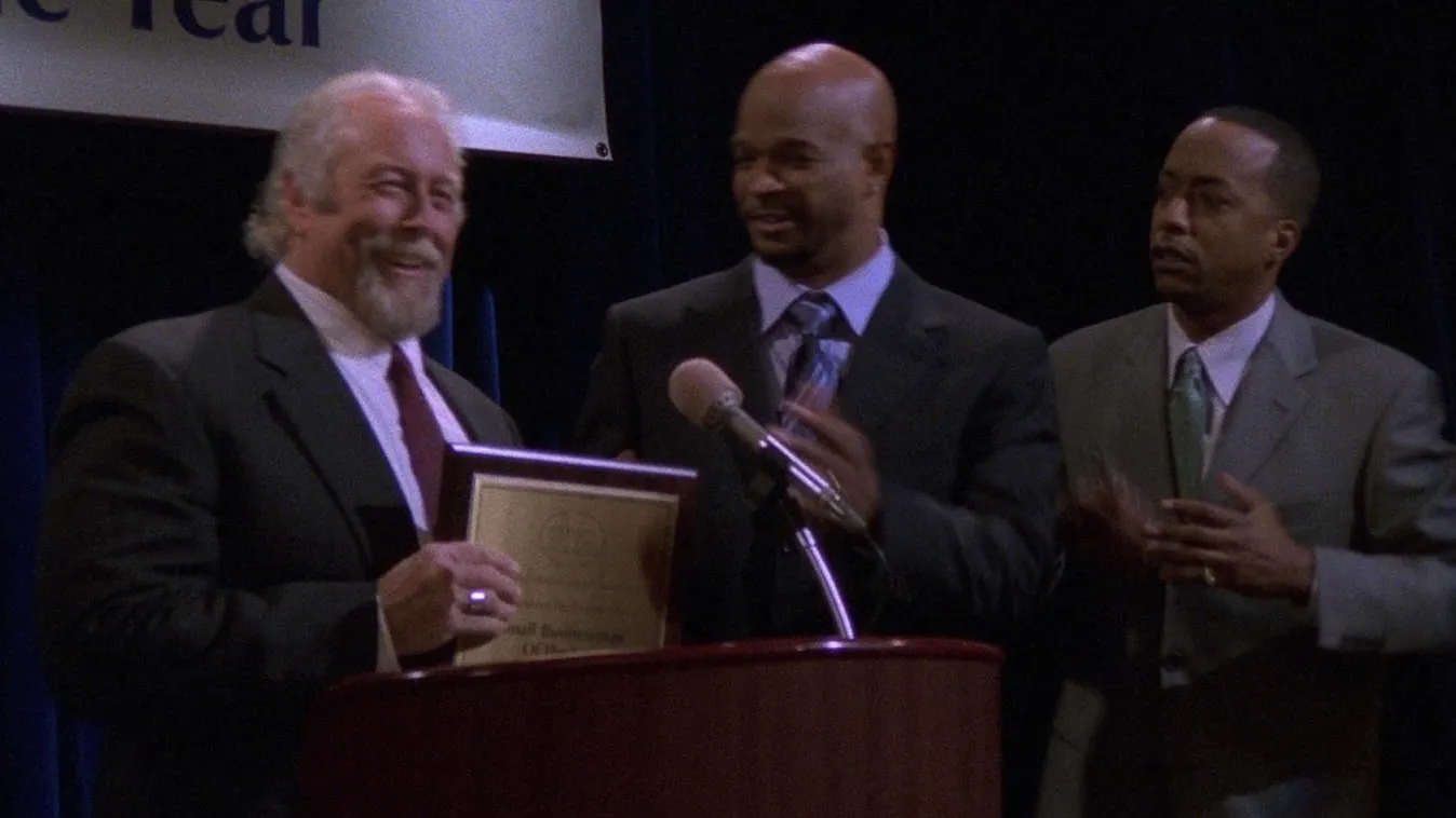 thumbnail - S3:E16 Man of the Year