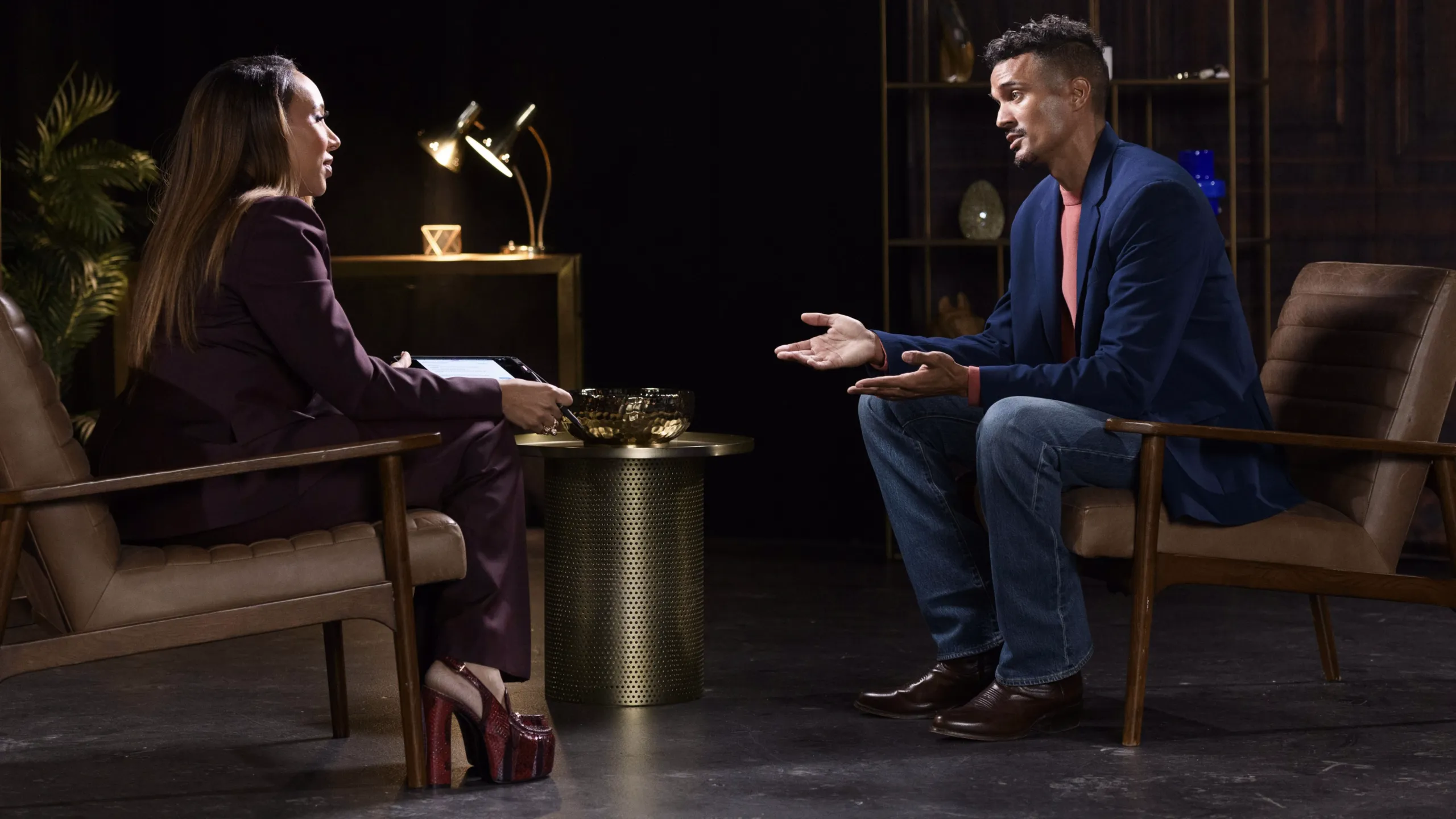 thumbnail - S1:E5 The Assistant