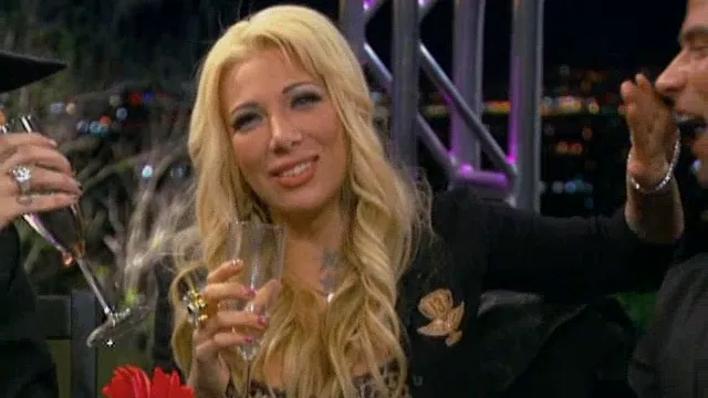 thumbnail - S1:E9 The Return of the Fling