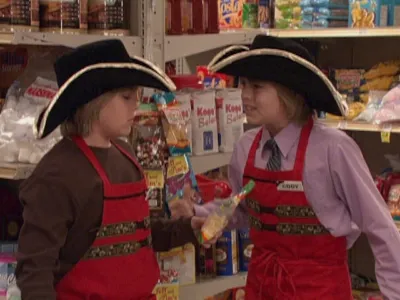 thumbnail - S3:E5 Who's the Boss