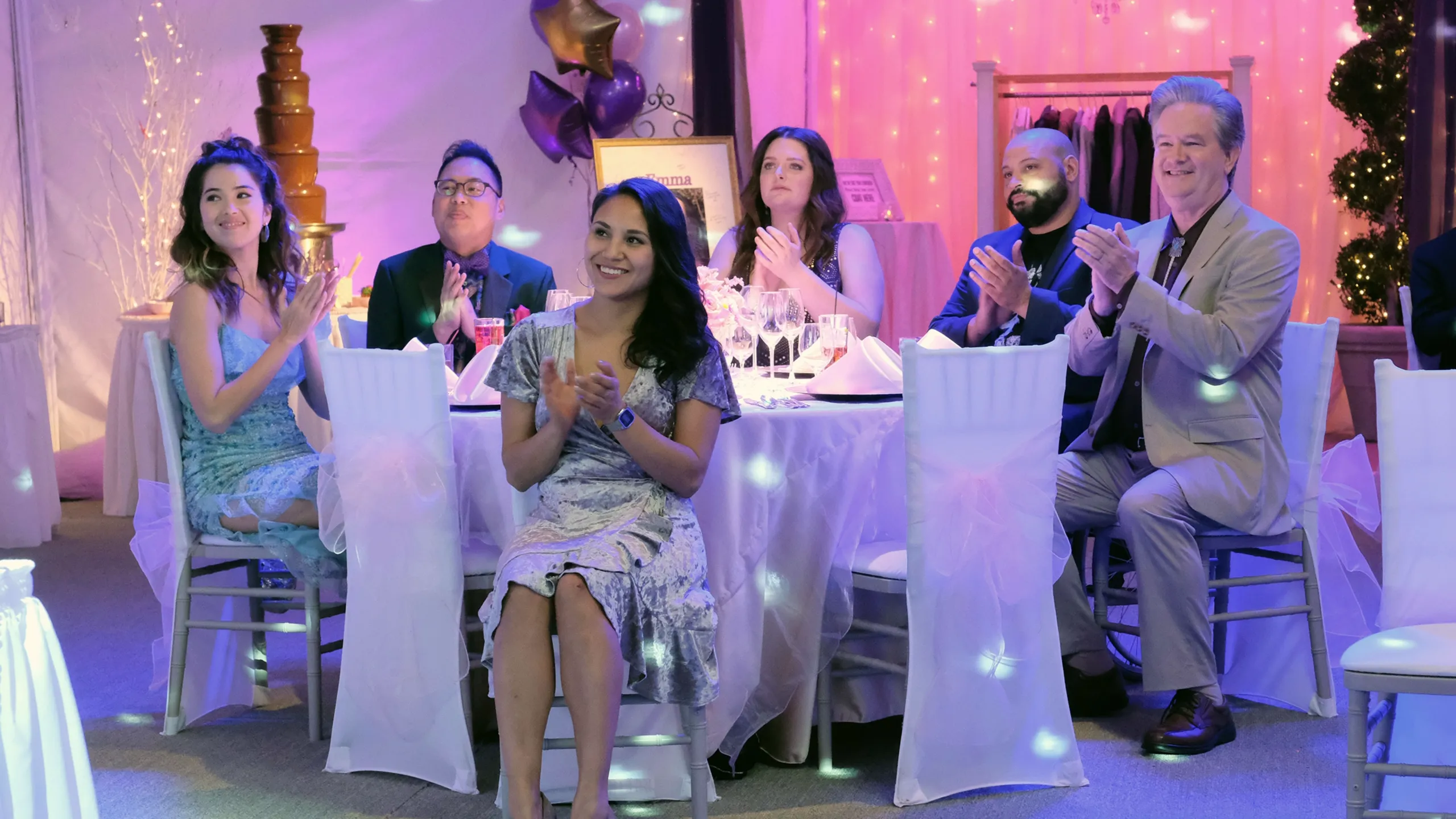 thumbnail - S4:E17 Quinceañera