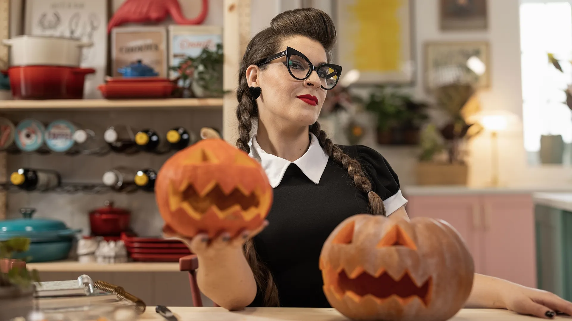 thumbnail - S1:E15 Halloween