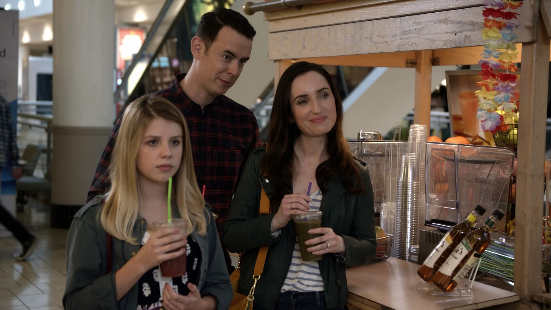 thumbnail - S1:E18 Sexting Mall Lemonade Heartbreak