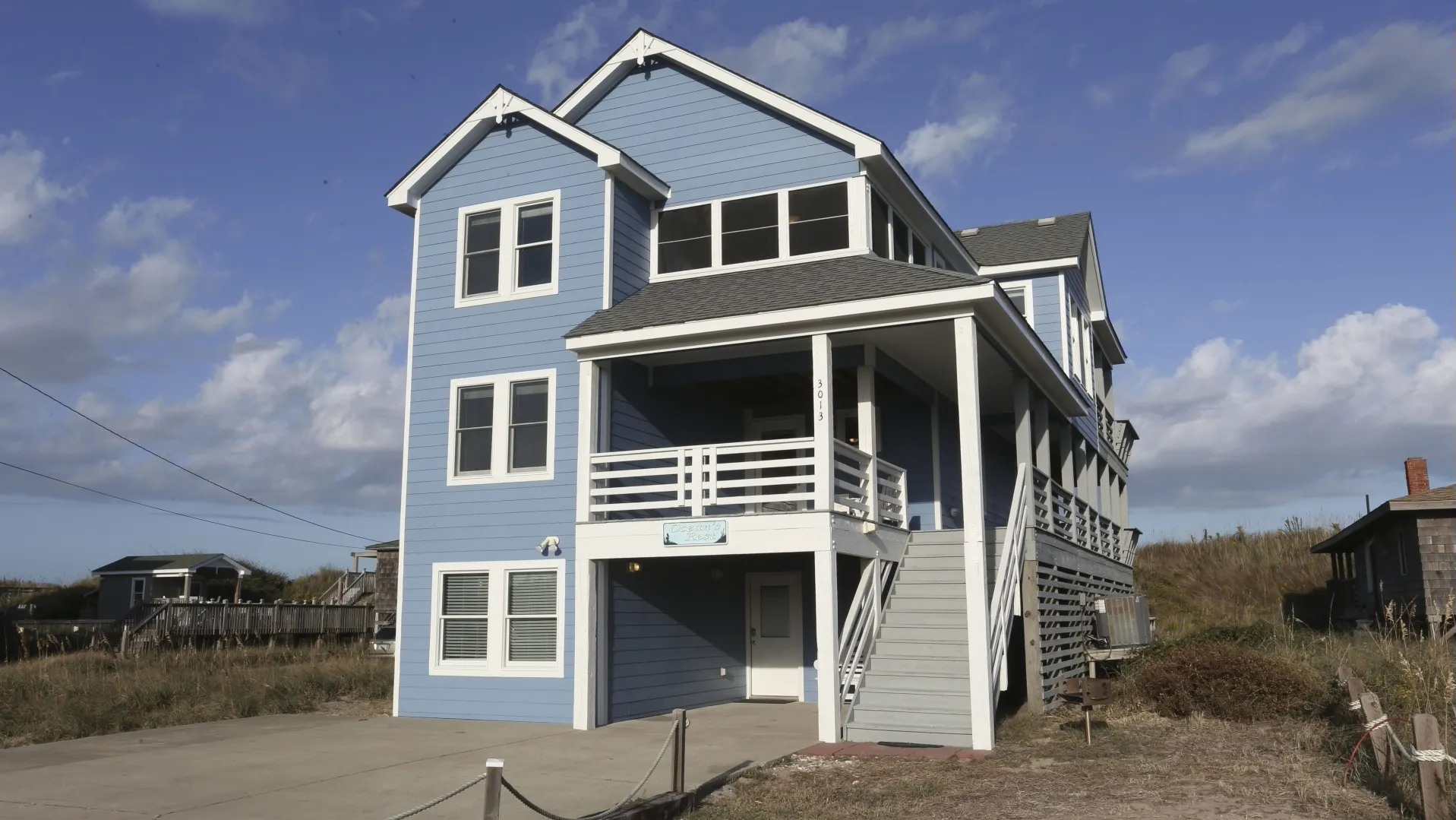 thumbnail - S4:E4 Nags Head Beach Home Hunt
