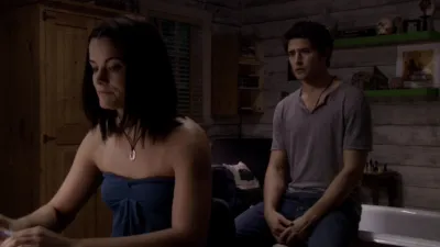 thumbnail - S3:E7 Chemistry 101