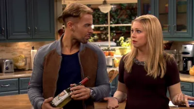 thumbnail - S4:E10 Parental Guidance