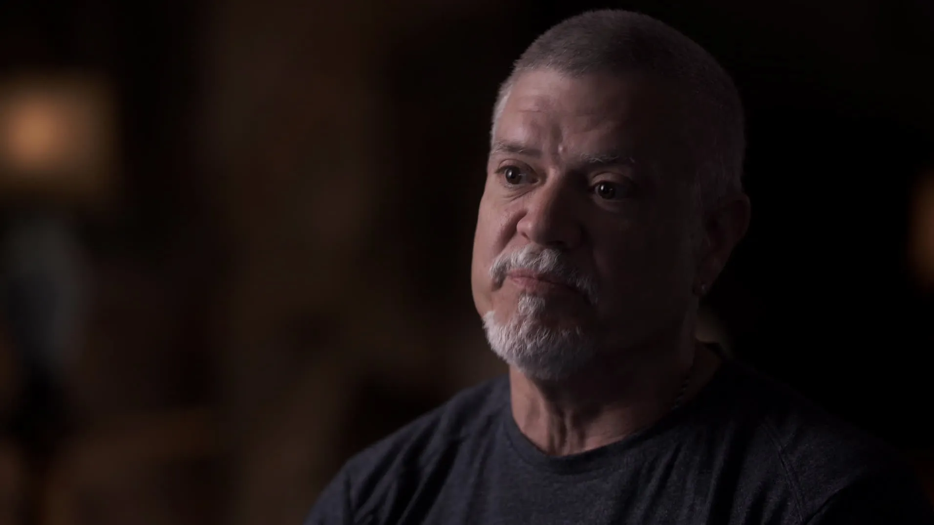 thumbnail - S4:E7 The Smoking Gun