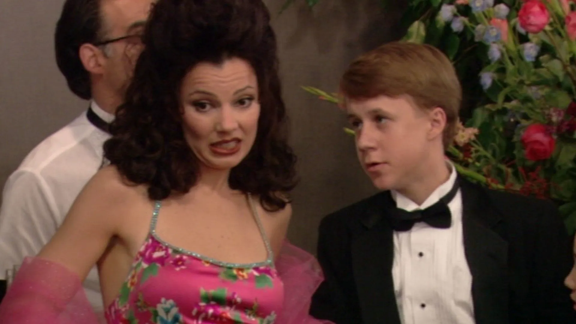 thumbnail - S3:E14 Fashion Show