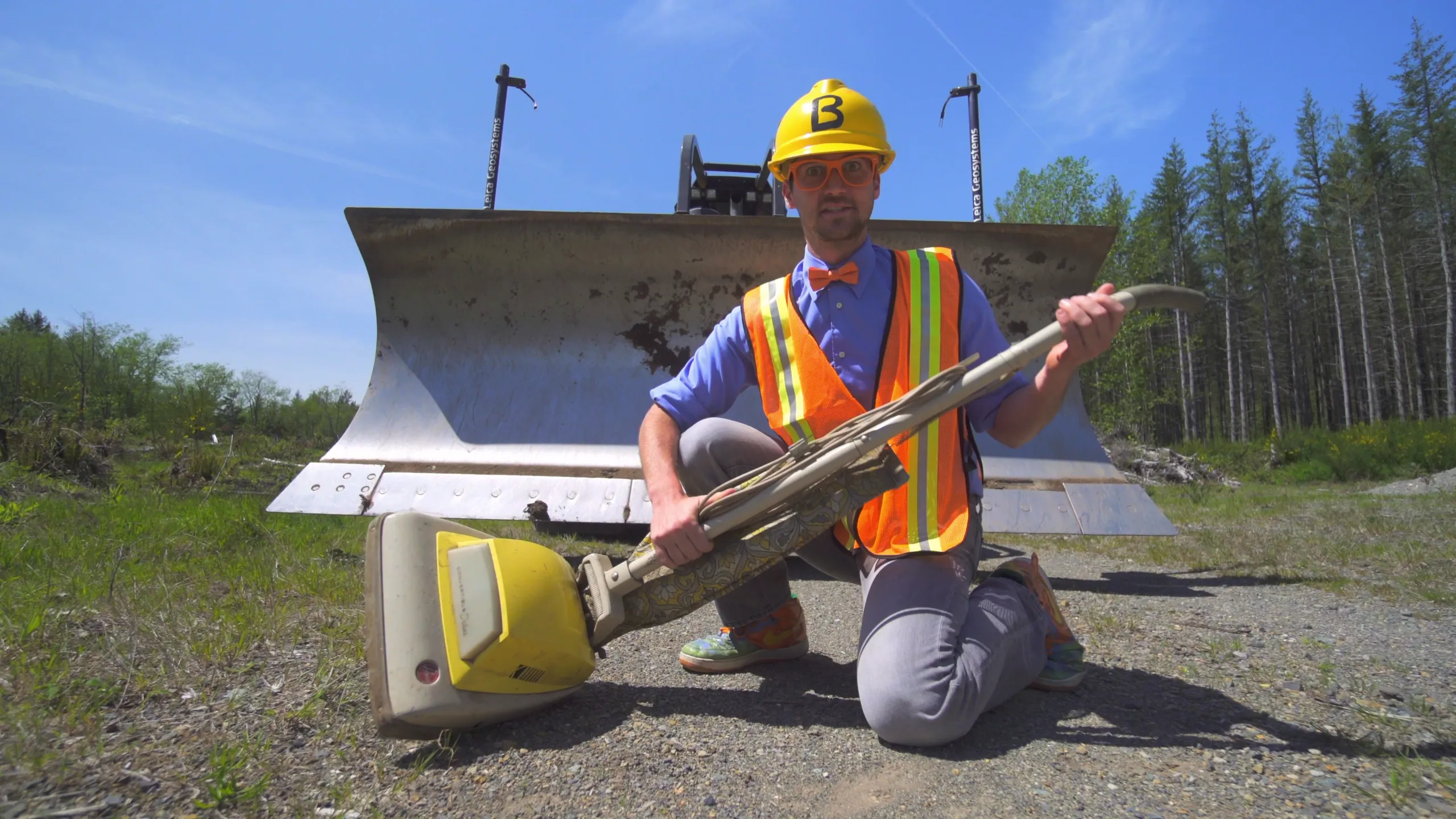 thumbnail - S2:E13 Blippi Explores Construction Vehicles
