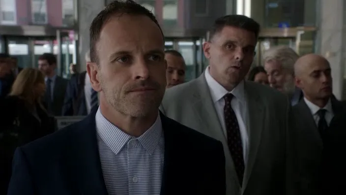 thumbnail - S7:E2 Gutshot