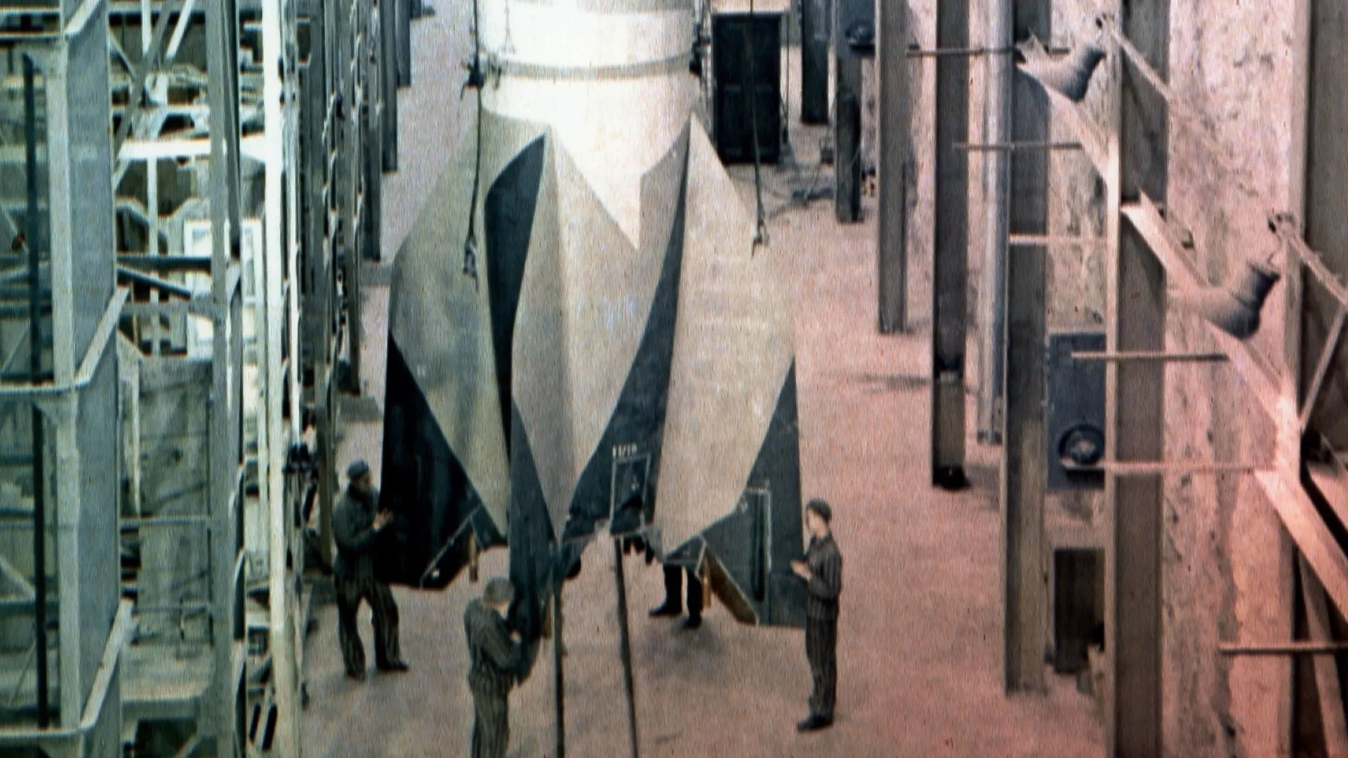 thumbnail - S1:E2 Hitler's Killer Rocket