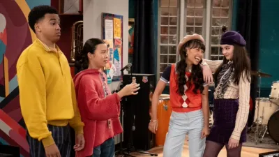 thumbnail - S1:E11 First Vampire Friend