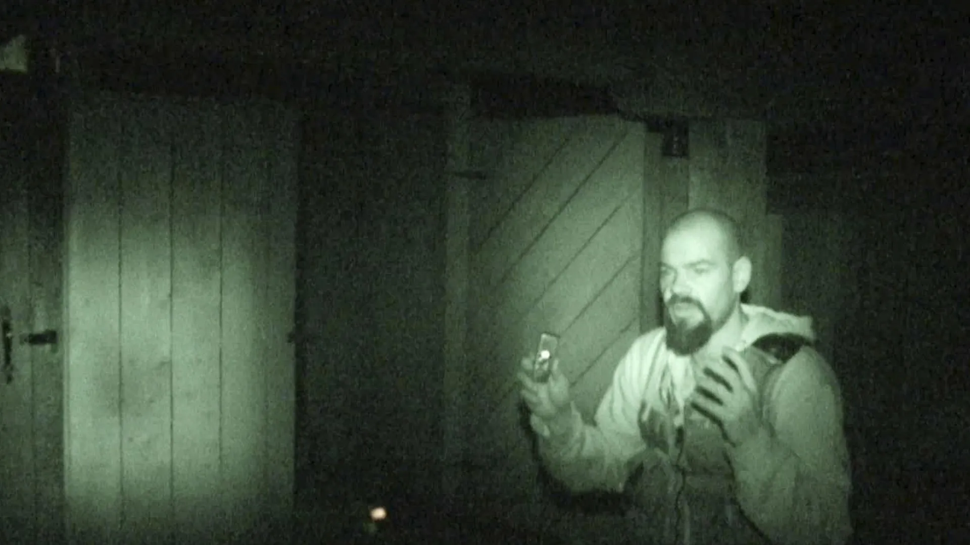 thumbnail - S7:E1 Shanghai Tunnels