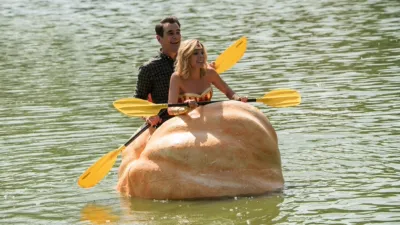 thumbnail - Modern Family