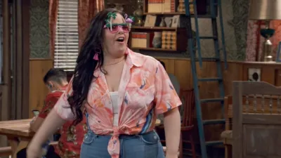 thumbnail - S7:E17 And the Kiki Goes To...