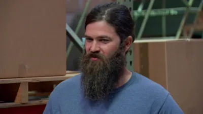 thumbnail - S11:E15 End of an Era