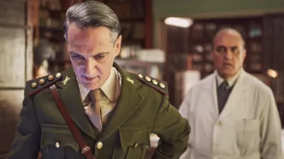 thumbnail - S1:E1 That Woman