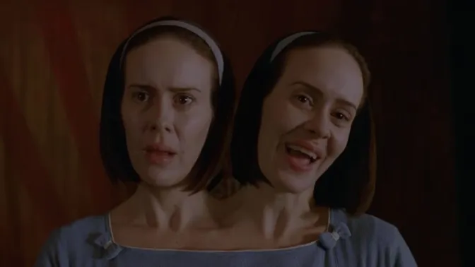 thumbnail - S4:E2 Freak Show: Massacres and Matinees