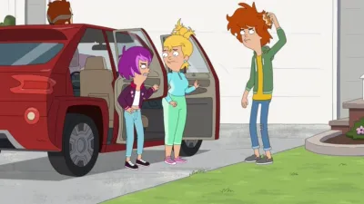 thumbnail - S3:E8 She Snoops, She Scores!