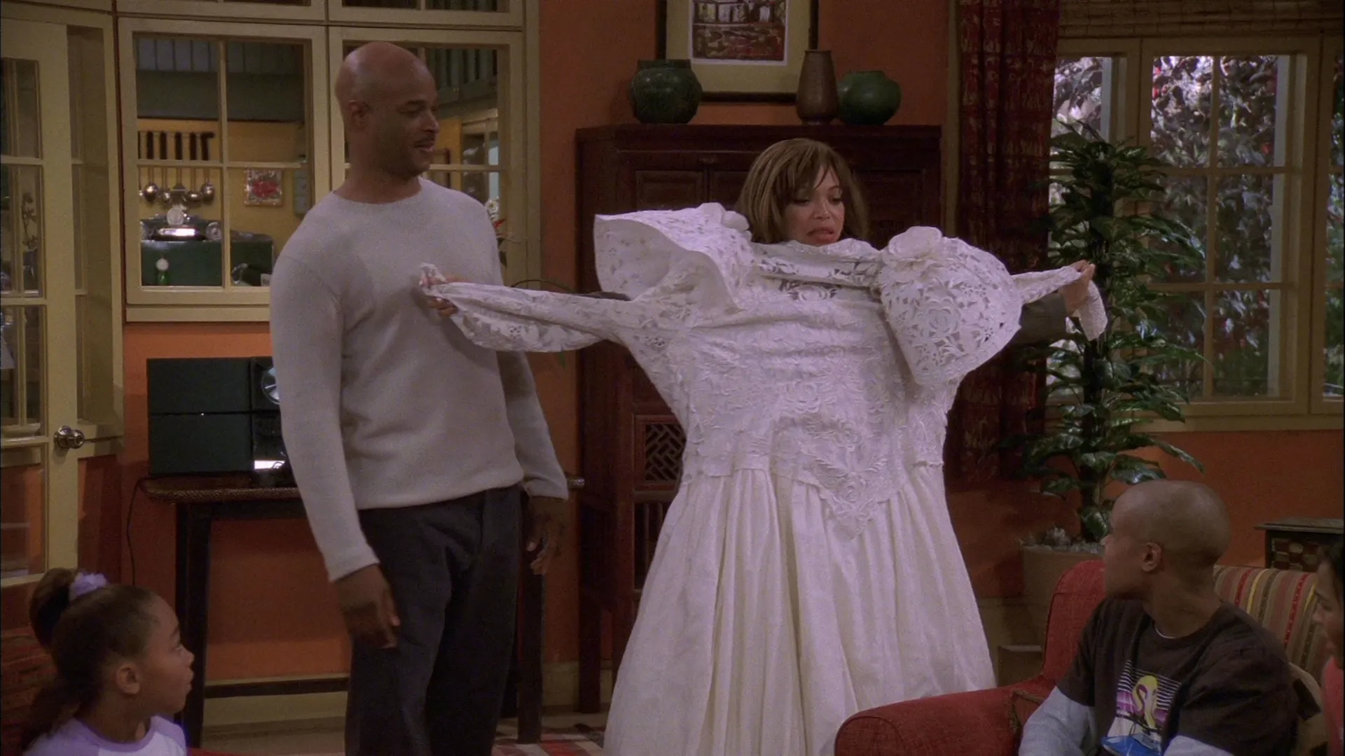 thumbnail - S5:E10 The Wedding