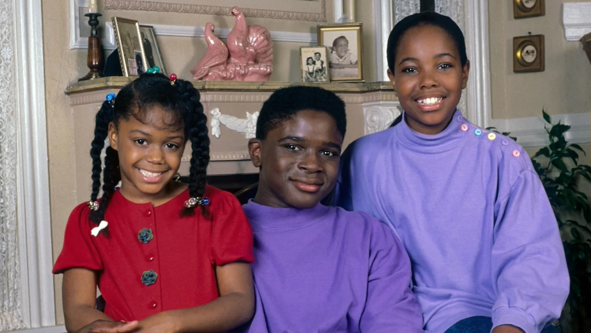 thumbnail - S2:E7 Family Matters