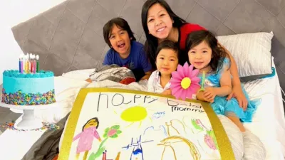 thumbnail - S11:E10 Birthday Surprise for Ryan's Mommy!