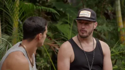 thumbnail - S1:E7 Nowhere to Hide