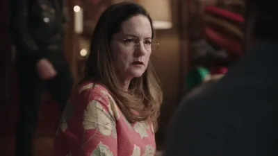 thumbnail - S4:E3 Homemakers