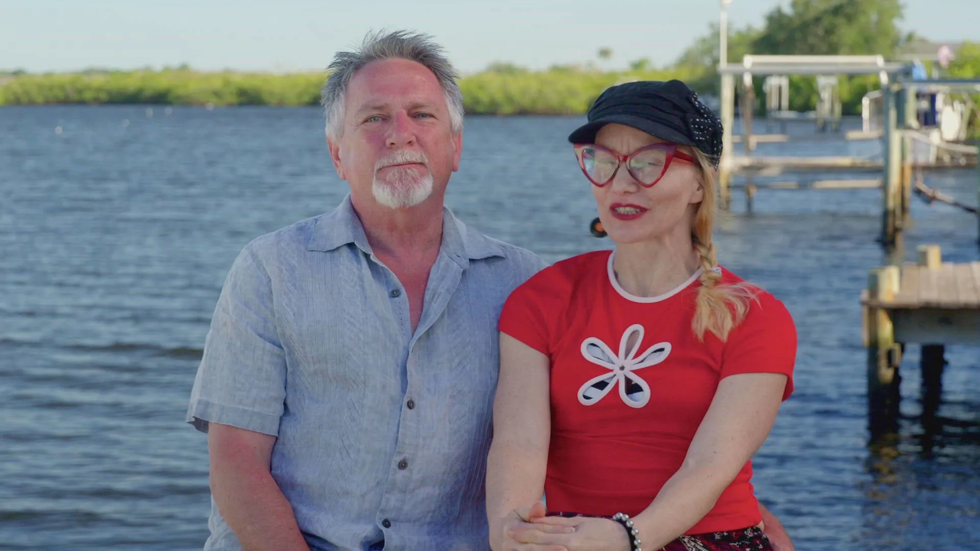 thumbnail - S1:E5 Boat or City Life?