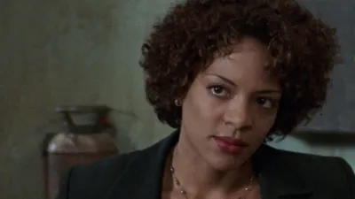 thumbnail - S4:E1 Change Change Change