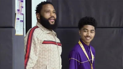 thumbnail - S8:E4 Hoop Dreams