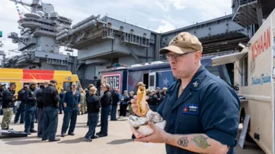 thumbnail - S18:E8 Truckin' Awesome: Norfolk Fork-Off