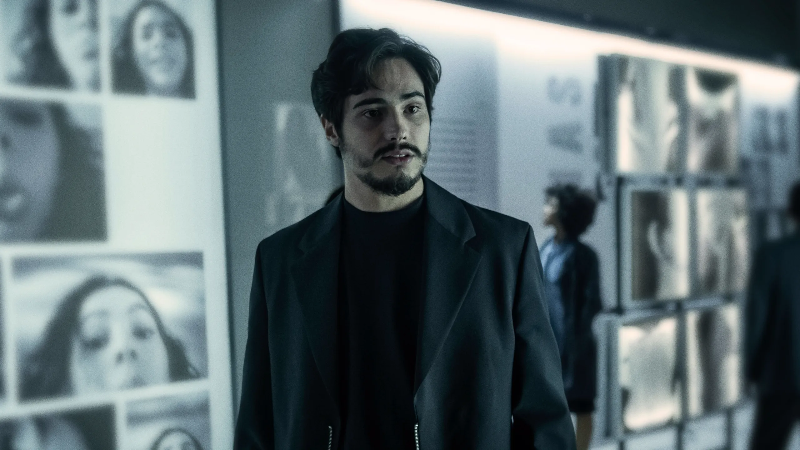 thumbnail - S1:E1 Bia...