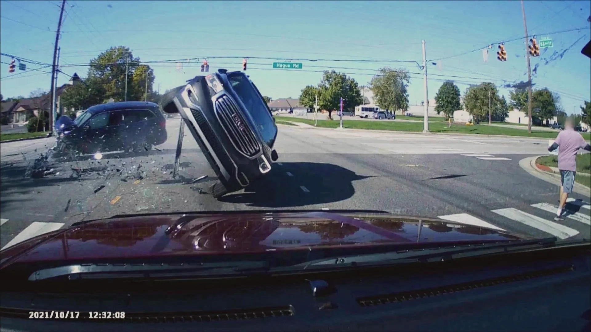 thumbnail - S6:E2 Can't Outrun the Law