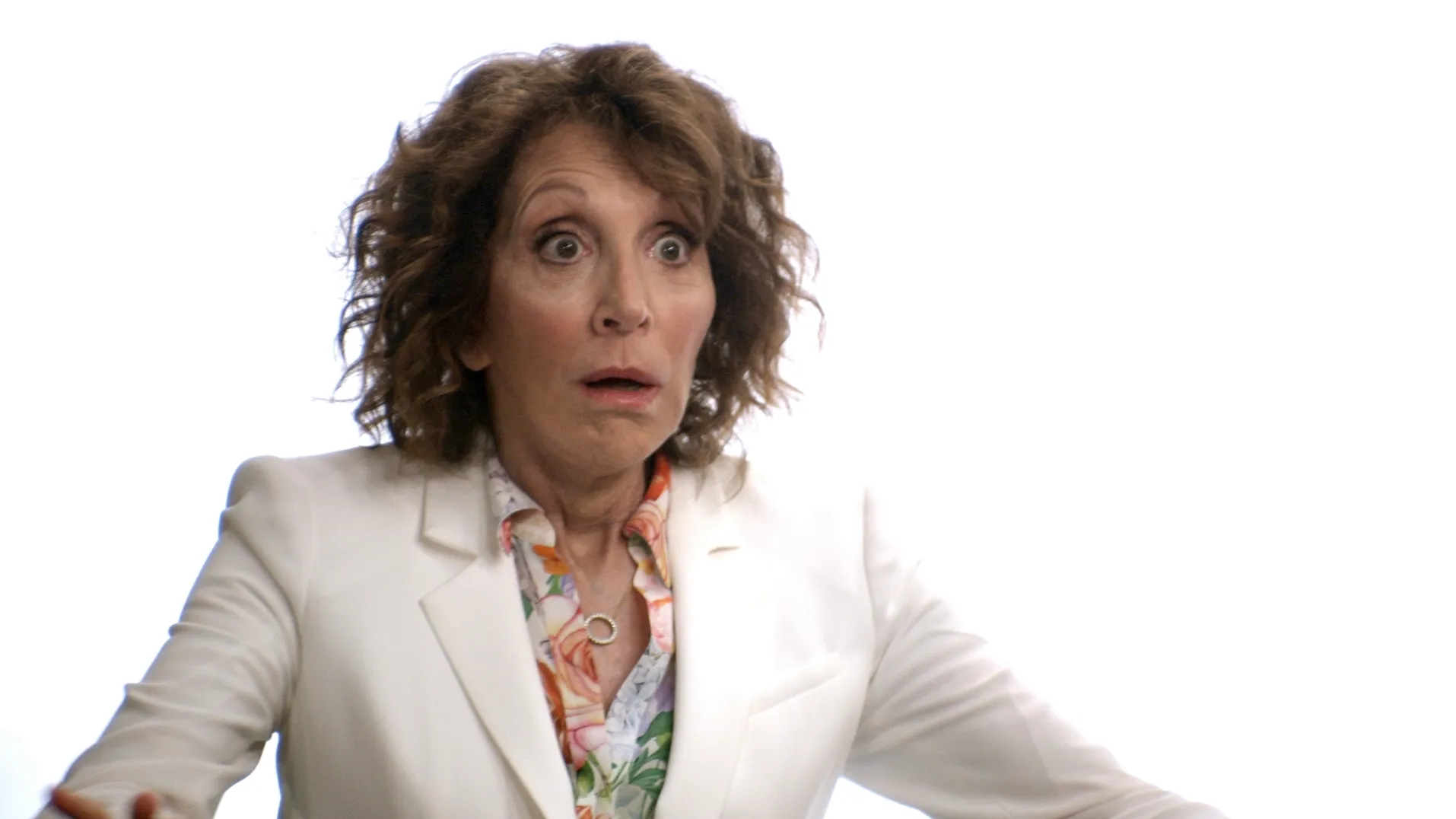 thumbnail - S3:E4 Um, what happened in the White Room?