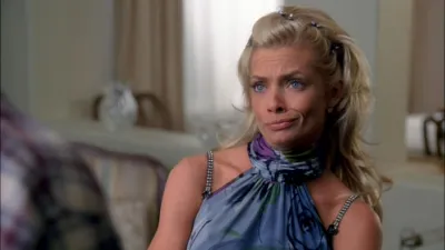 thumbnail - S4:E18 Friends with Benefits