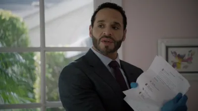 thumbnail - S1:E10 Chutes and Murders