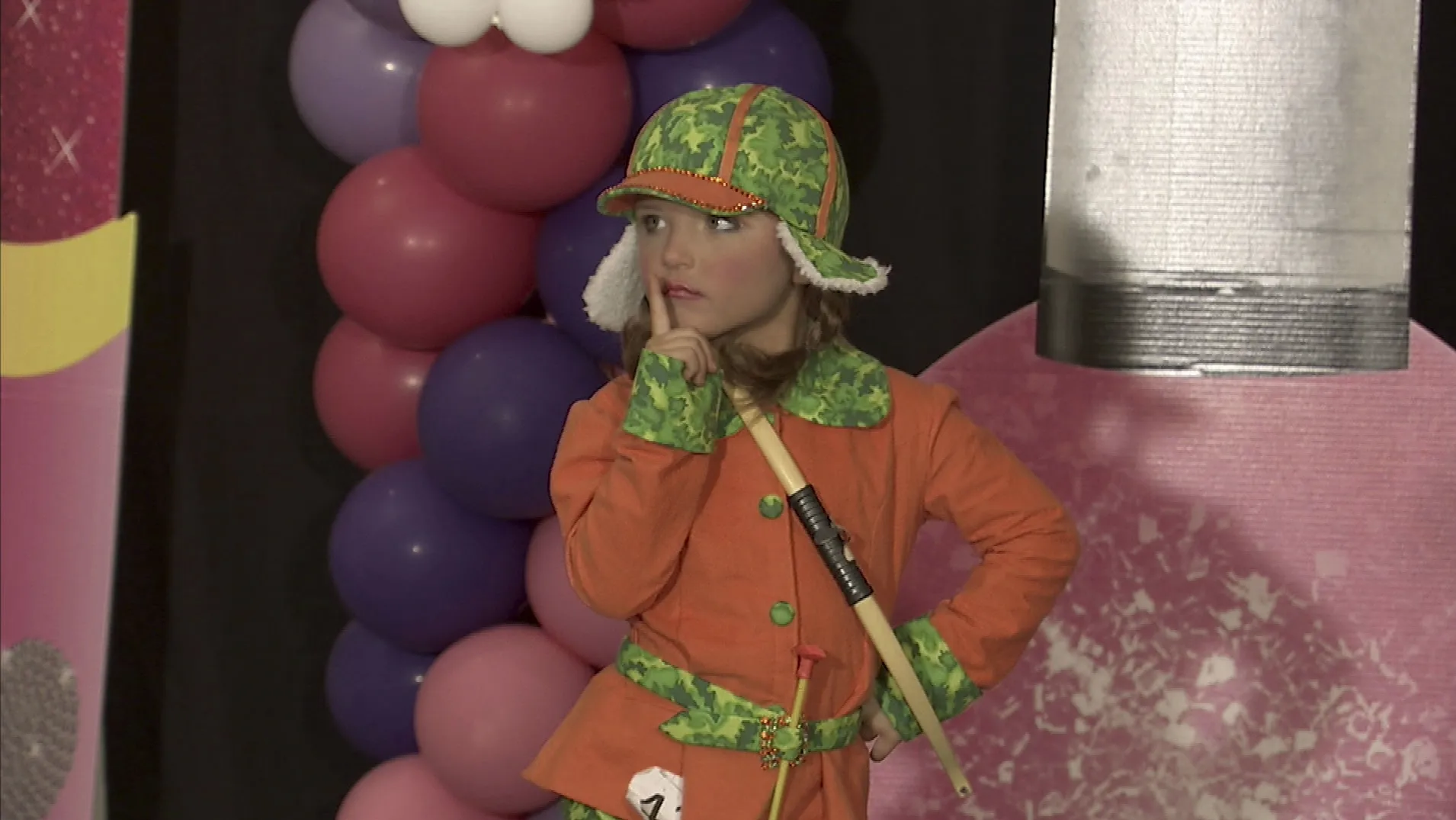 thumbnail - S8:E5 When I Grow Up Pageant