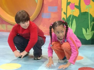 thumbnail - S3:E18 Pop To It!