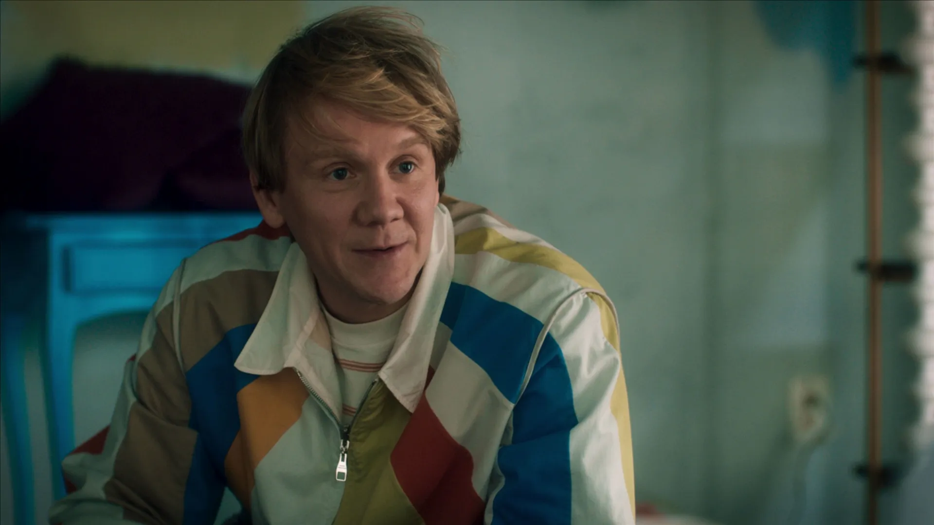 thumbnail - S2:E9 Carolina Sphinx Moth