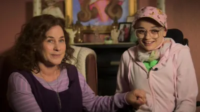 thumbnail - S1:E1 La Maison Du Bon Rêve