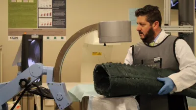 thumbnail - S1:E4 Vet Detective