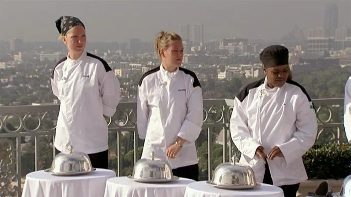 thumbnail - S4:E10 6 Chefs Compete