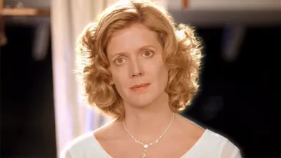 thumbnail - S7:E7 Conversations with Dead People