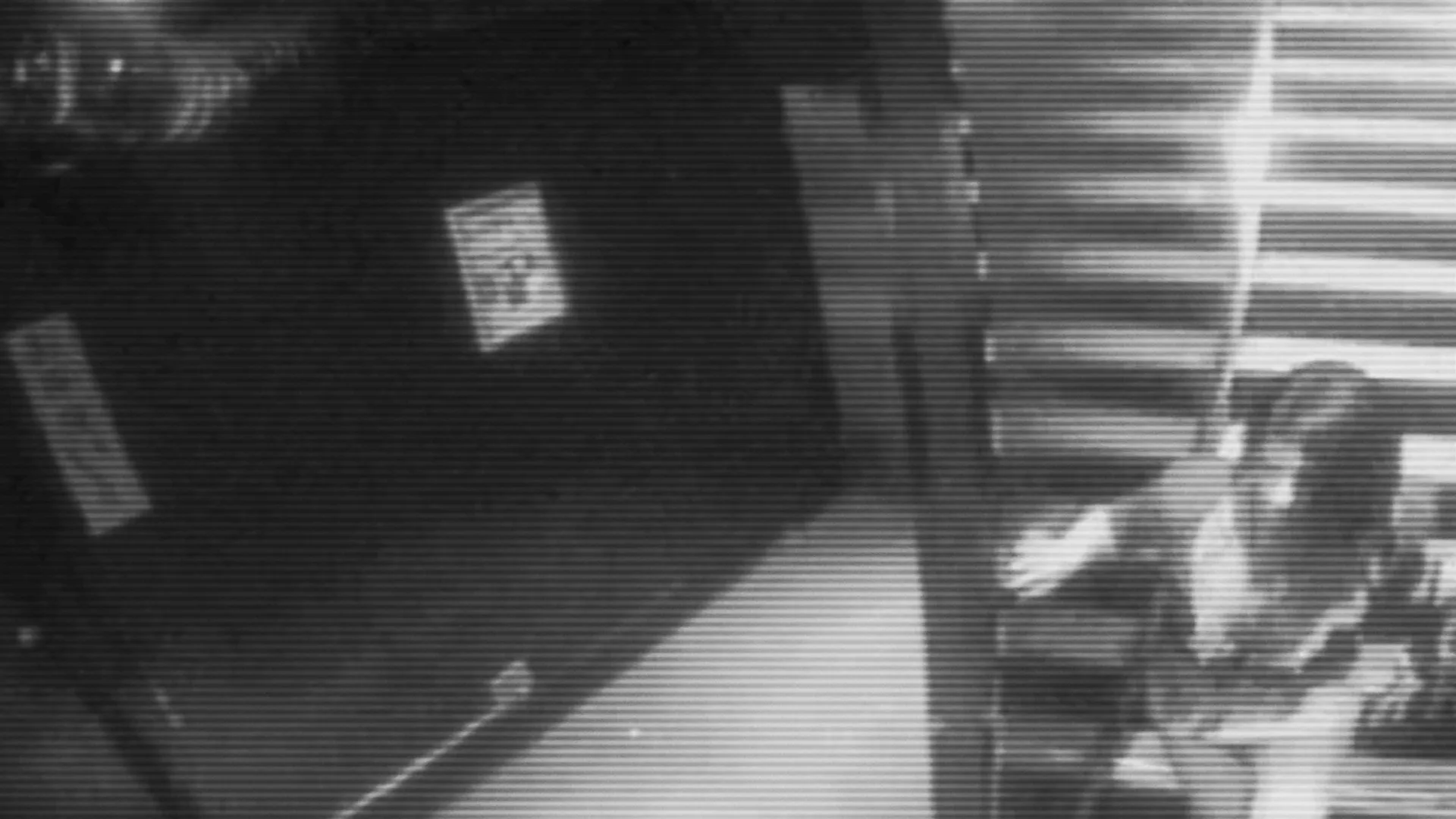 thumbnail - S3:E12 Watch Me Disappear