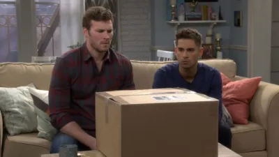 thumbnail - S6:E10 What’s in the Box?!