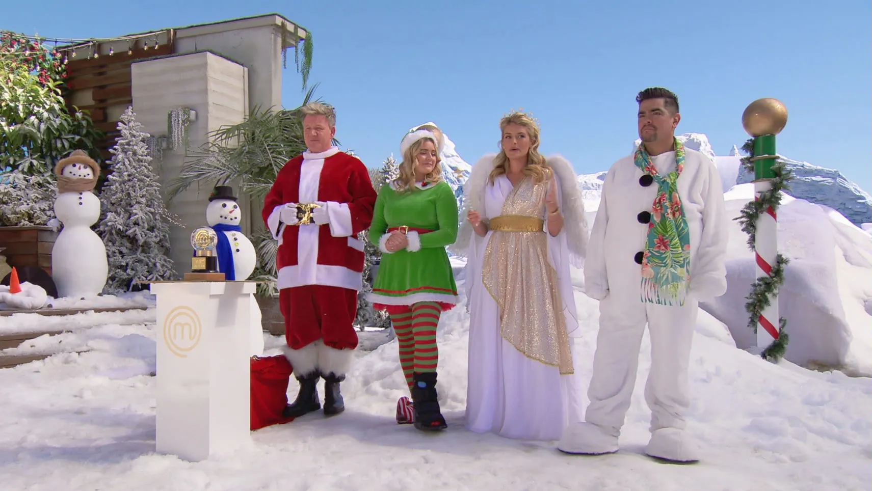 thumbnail - S1:E1 Let It Snow!
