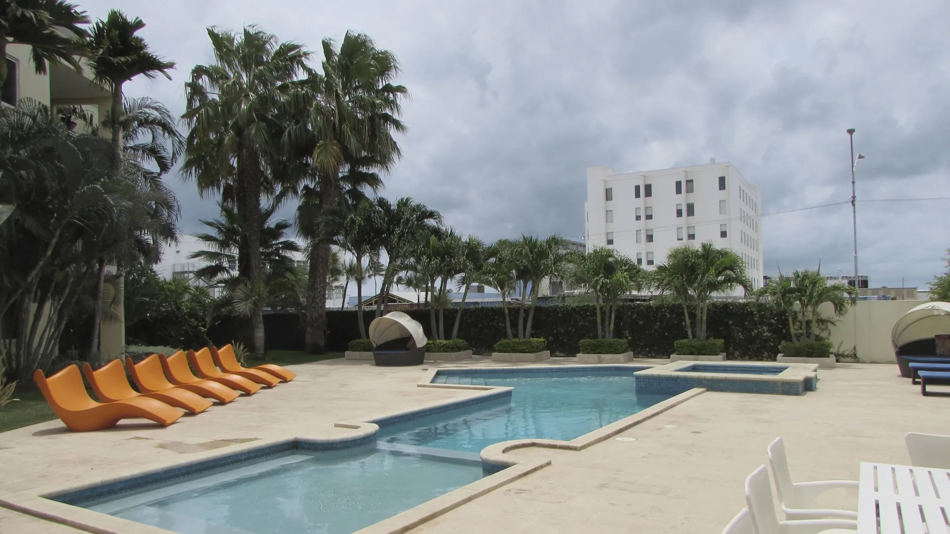 thumbnail - S13:E14 From the Big Apple to Aruba